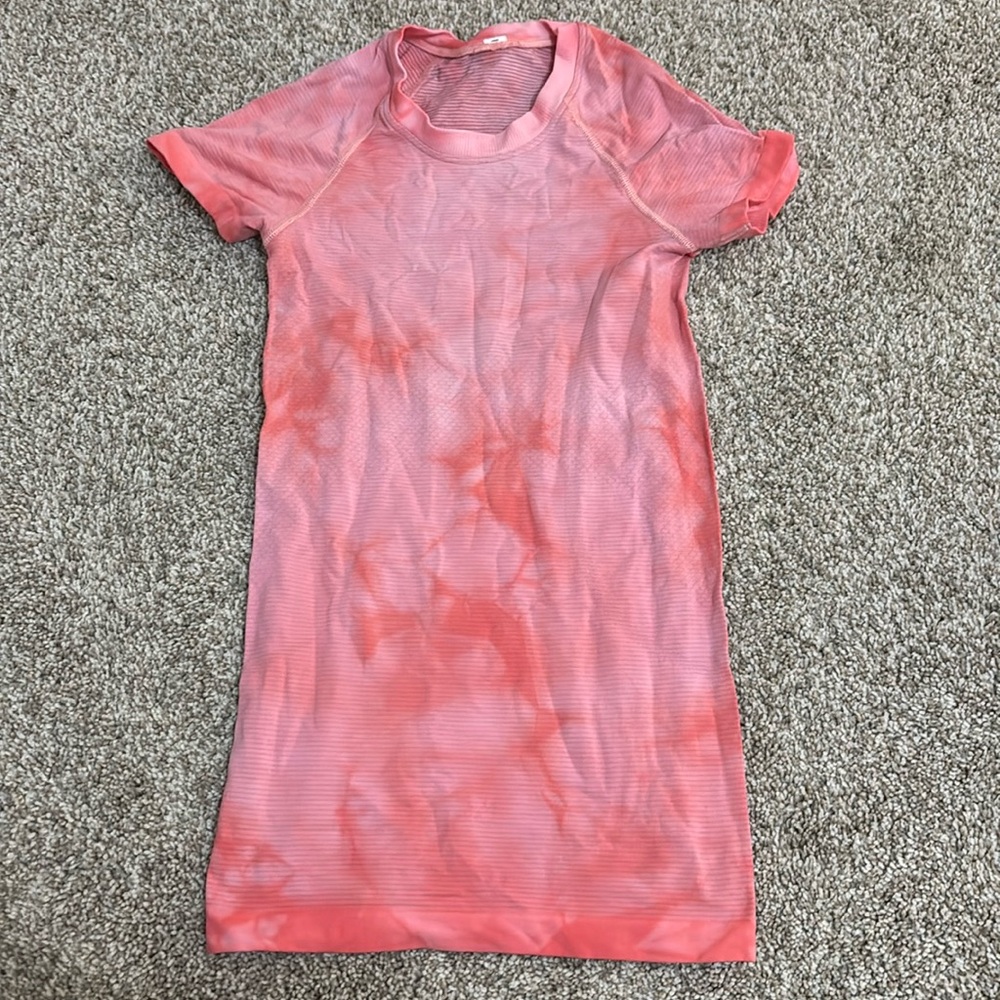Lululemon swiftly tech light pink and dark pink tie dye